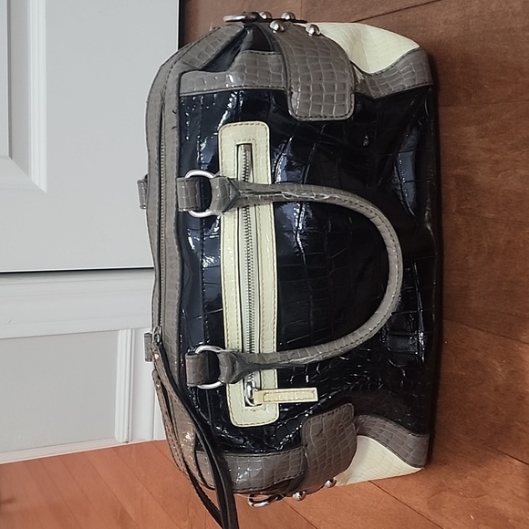 Guess Top Handle bag - Picture 3 of 4